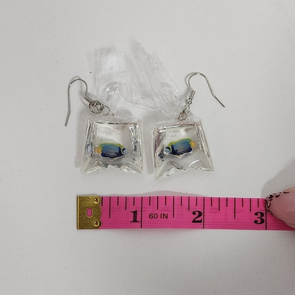 NEW‼️Fish Bag Earrings - Picture 4 of 6